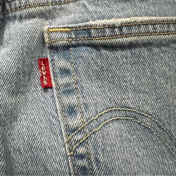 Levi 501 Women’s 30 Light Wash Skinny Filiforme Button Fly Denim Jeans Y - Picture 9 of 10